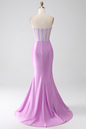Vestido de fiesta sin tirantes con corsé de sirena lila con abertura